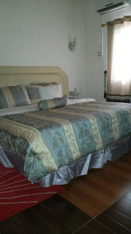 Zambezi Inn Hotel Конакри Номер фото