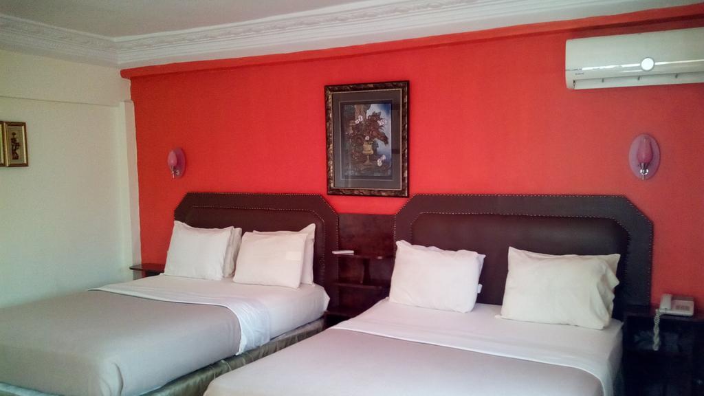 Zambezi Inn Hotel Конакри Экстерьер фото